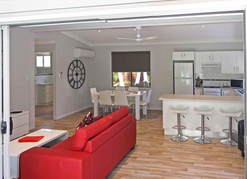 The Palms At Avoca - Accommodation Gladstone 20