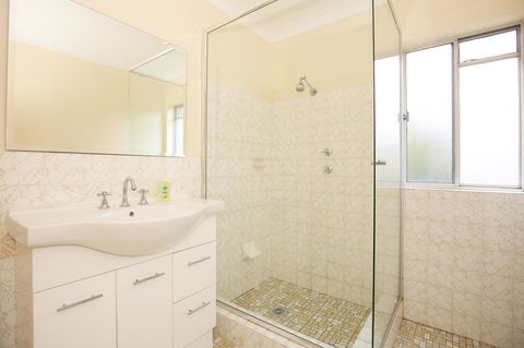 The Rotunda, Gerroa - Accommodation Gladstone 23