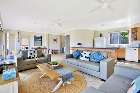 The Rotunda, Gerroa - Accommodation Gladstone 5