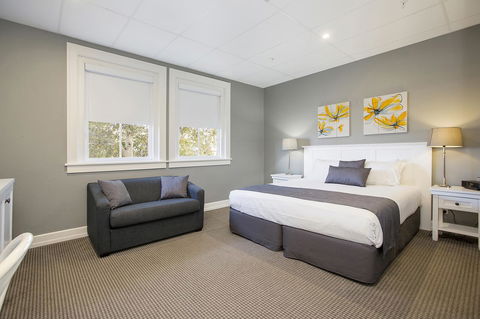 CH Boutique Hotel & Apartments, Ascend Hotel Collection - Accommodation Gladstone 19