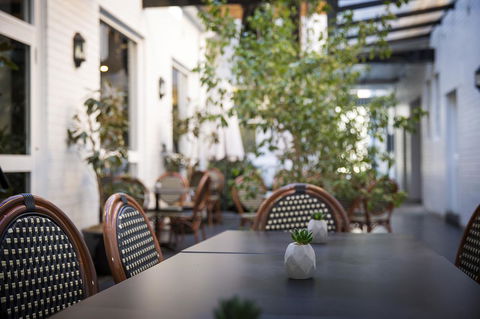 CH Boutique Hotel & Apartments, Ascend Hotel Collection - Accommodation Gladstone 31