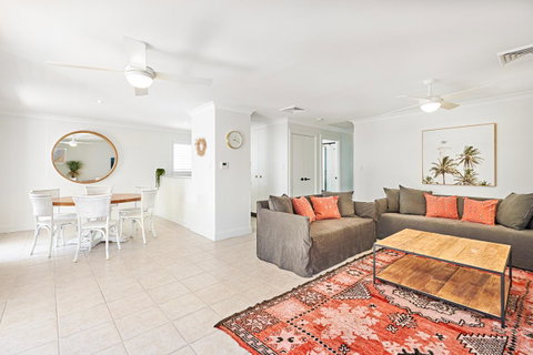 The Lord Byron - Accommodation Gladstone 12