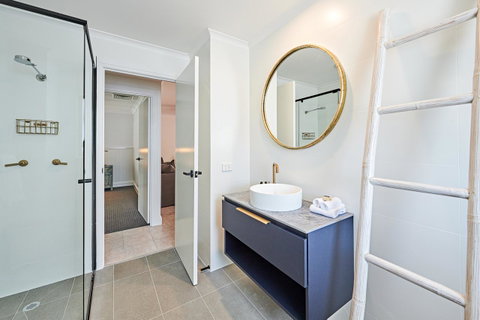 The Lord Byron - Accommodation Gladstone 17