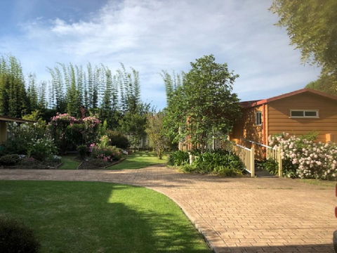 Little Gem - Accommodation Gladstone 0