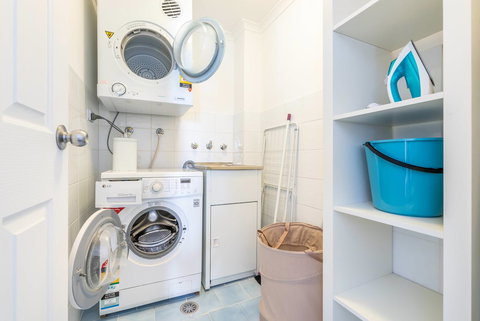 Apartments In Pyrmont - Accommodation Gladstone 1