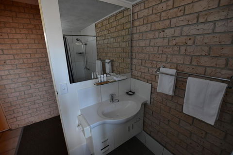 Best Western Kennedy Drive Airport Motel - Accommodation Gladstone 22