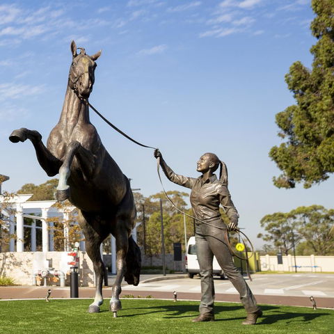 The William Inglis Mgallery - Accommodation Gladstone 24