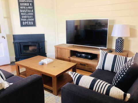 Belltrees - Accommodation Gladstone 3