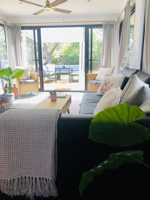 Little Blue Beach House - Accommodation Gladstone 14