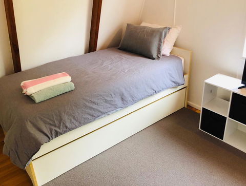 Little Blue Beach House - Accommodation Gladstone 6