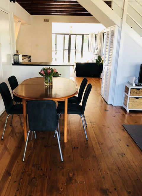 Little Blue Beach House - Accommodation Gladstone 9