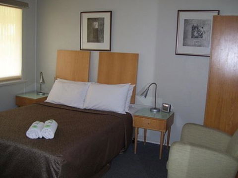 Glenwood Tourist Park & Motel - Accommodation Gladstone 11