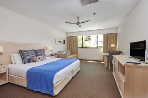 Waves Byron Bay - Accommodation Gladstone 35