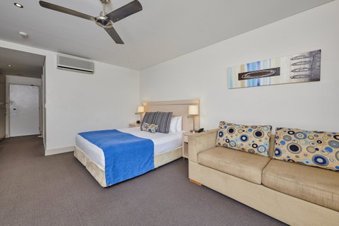 Waves Byron Bay - Accommodation Gladstone 34