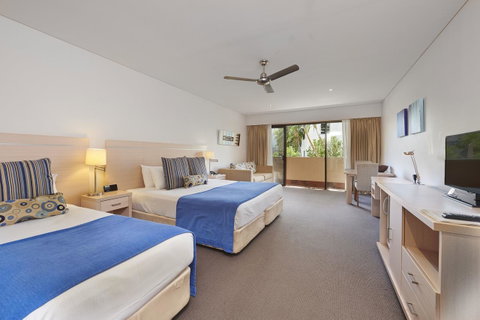 Waves Byron Bay - Accommodation Gladstone 25