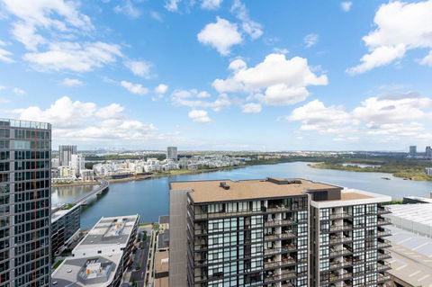 Japanese Style Waterfront Apt Wt Rooftop Pool - Accommodation Gladstone 6