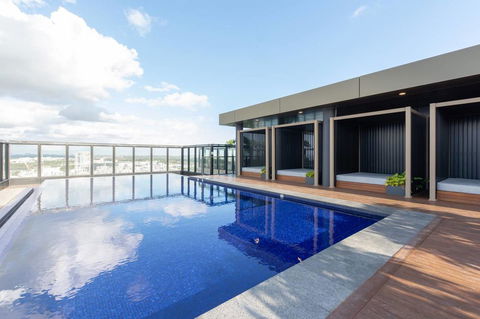 Japanese Style Waterfront Apt Wt Rooftop Pool - Accommodation Gladstone 10