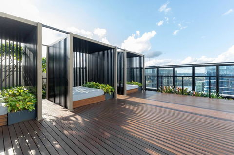 Japanese Style Waterfront Apt Wt Rooftop Pool - Accommodation Gladstone 18