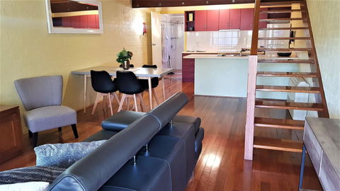 Great Escape Lofts - Accommodation Gladstone 18