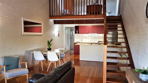 Great Escape Lofts - Accommodation Gladstone 22