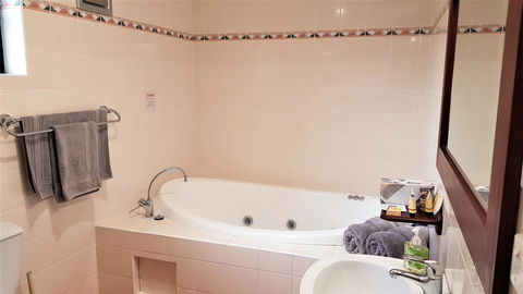 Great Escape Lofts - Accommodation Gladstone 4
