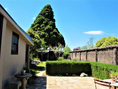 Apple Tree Cottage - Accommodation Gladstone 21