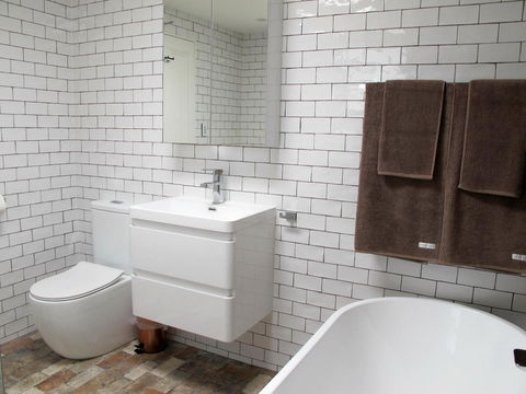 Apple Tree Cottage - Accommodation Gladstone 3