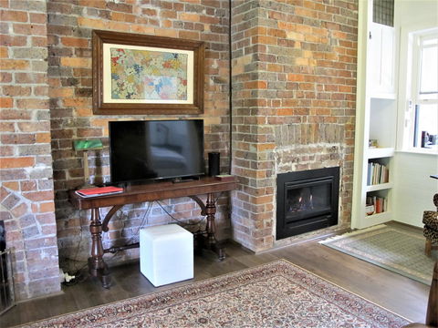 Apple Tree Cottage - Accommodation Gladstone 15