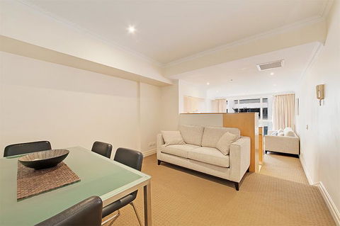 Wyndel Apartments Sydney CBD - Bond - Accommodation Gladstone 9