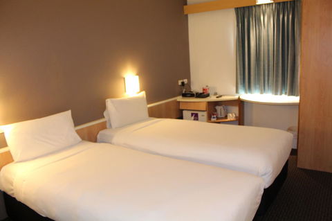 Ibis Thornleigh - Accommodation Gladstone 17