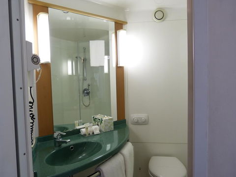 Ibis Thornleigh - Accommodation Gladstone 4