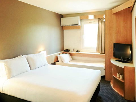 Ibis Thornleigh - Accommodation Gladstone 33