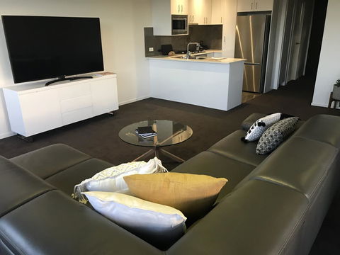 The Botanical 201 - Accommodation Gladstone 2