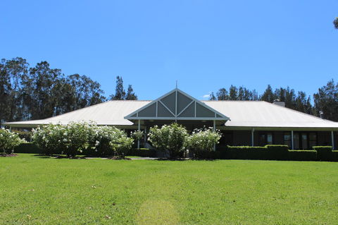 Thistle Hill Guesthouse - Walk To Many Wineries And Restaurants - Accommodation Gladstone 1