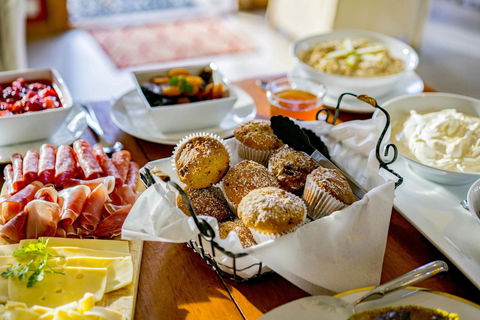 Thistle Hill Guesthouse - Walk To Many Wineries And Restaurants - Accommodation Gladstone 13