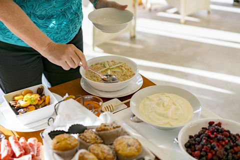 Thistle Hill Guesthouse - Walk To Many Wineries And Restaurants - Accommodation Gladstone 11