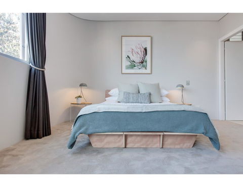 Oceanside Elegance At Superb Home Steps From Sand - Accommodation Gladstone 1