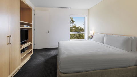 Oaks Cypress Lakes Resort - Accommodation Gladstone 12