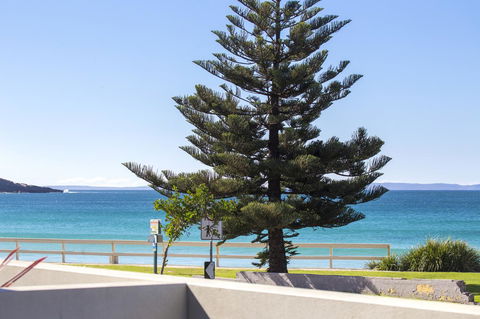 Beachfront 2 - Accommodation Gladstone 19