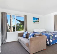 Huskisson Holiday Motel Cabins - Accommodation Gladstone