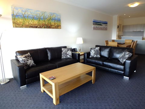 Pacific Marina Apartments - Accommodation Gladstone 16
