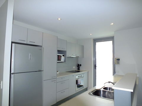Pacific Marina Apartments - Accommodation Gladstone 11