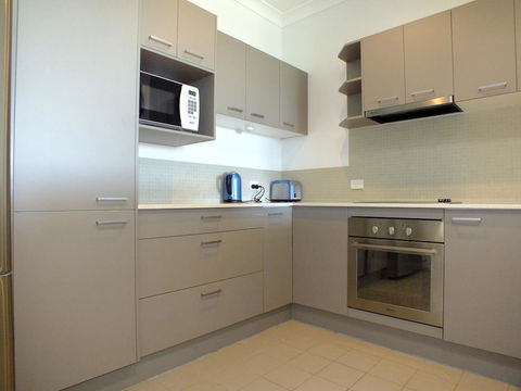 Pacific Marina Apartments - Accommodation Gladstone 13