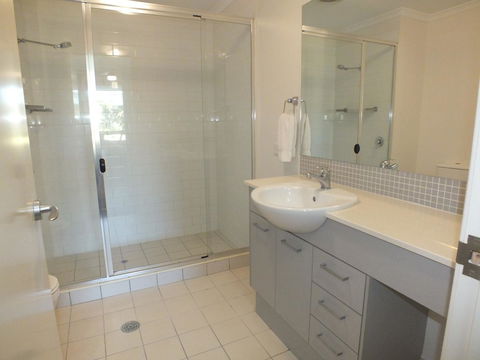 Pacific Marina Apartments - Accommodation Gladstone 28