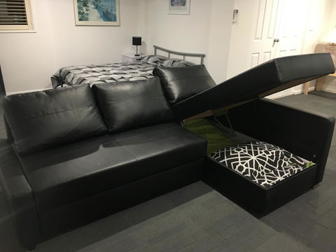 Arena Blanca Studio Apartment - Accommodation Gladstone 13