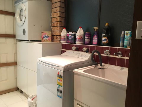 Arena Blanca Studio Apartment - Accommodation Gladstone 16