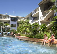 Flynns Beach Resort - Accommodation Gladstone