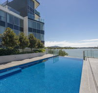 Accommodate Canberra - Lakefront - Accommodation Gladstone