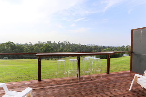 Wine Country Villas - Accommodation Gladstone 25