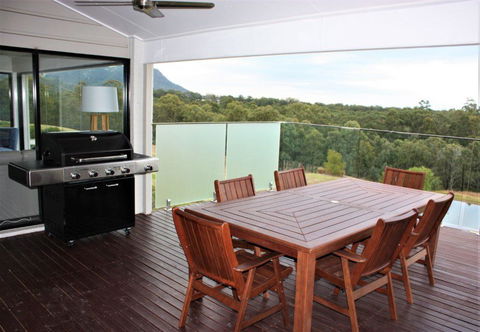 Wine Country Villas - Accommodation Gladstone 4